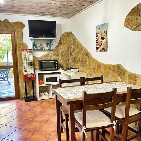 Hospedaje Javier - Alojateisla Bagian luar foto